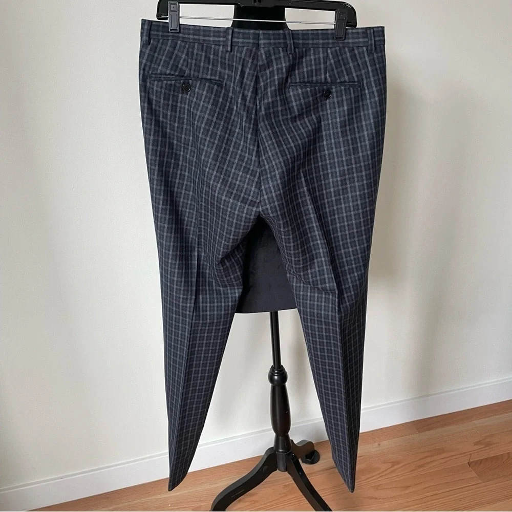 Gucci Men’s Blue Black Gray Check Plaid Wool Trouser Pants EUC Size 48R